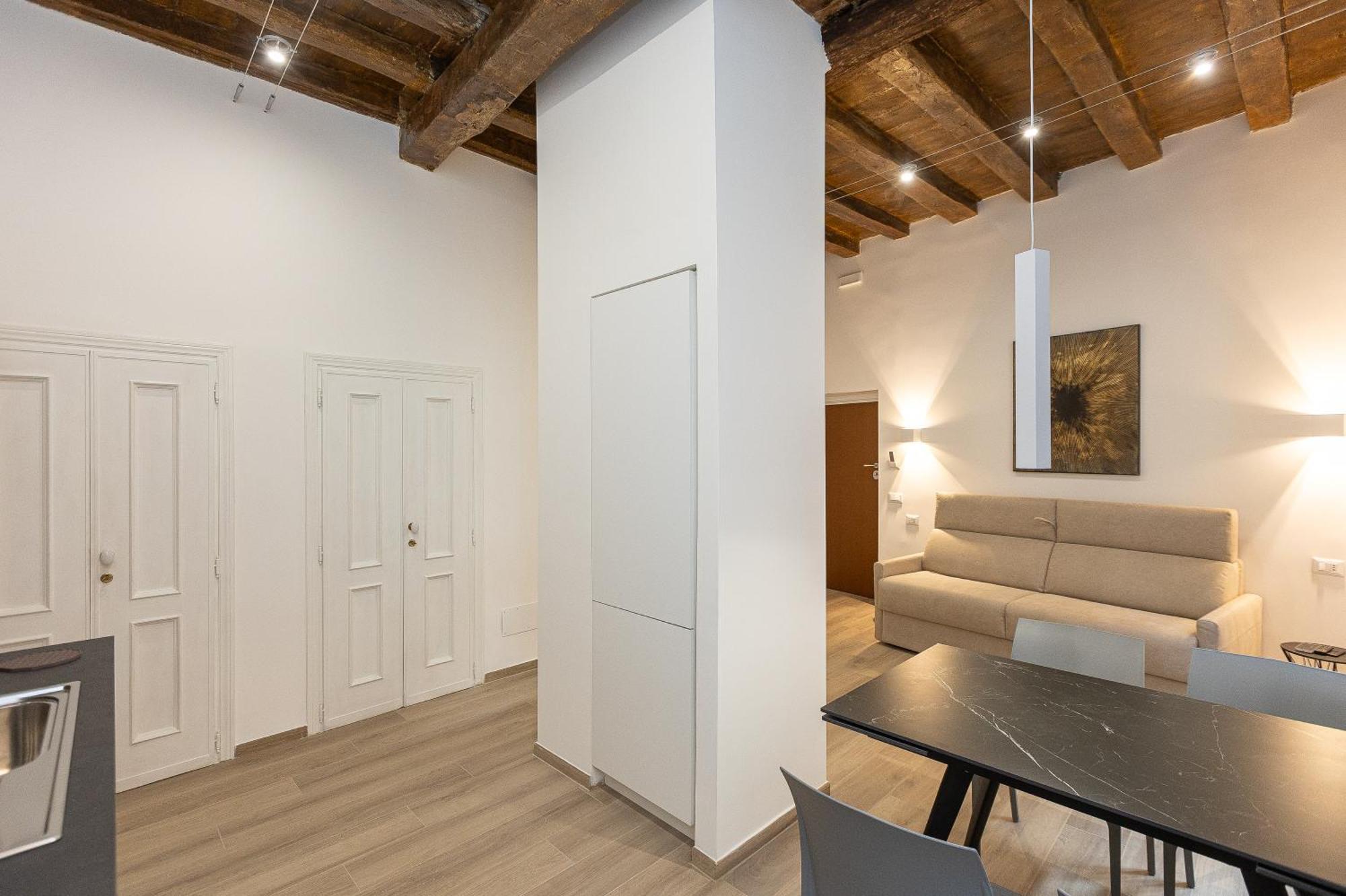 Navona Modern By In Apartment *