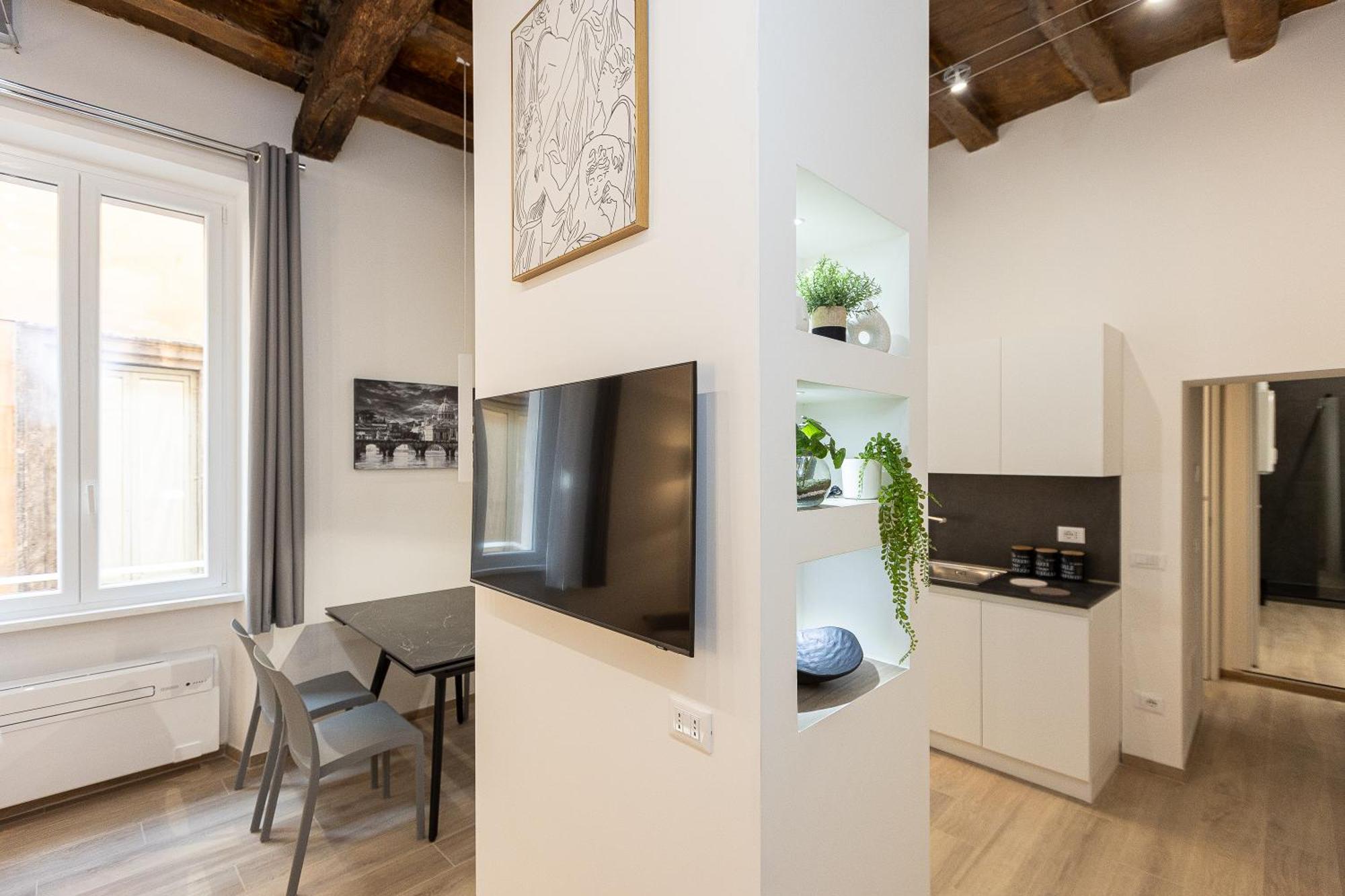 Navona Modern By In Apartment Rom